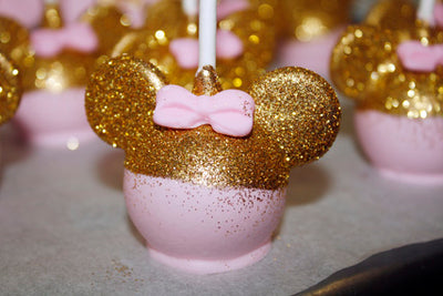 MINNIE MOUSE PINK CAKE POPS